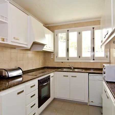 Calalga сasa Frente A La Playa Con Piscina Privada Hébergement de vacances *