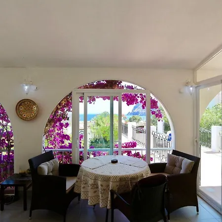 Calalga сasa Frente A La Playa Con Piscina Privada Hébergement de vacances